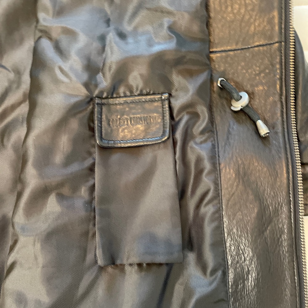 Robert Comstock Black Genuine Leather 3/4 Length Jacket. Size: 48 - Picture 12 of 12